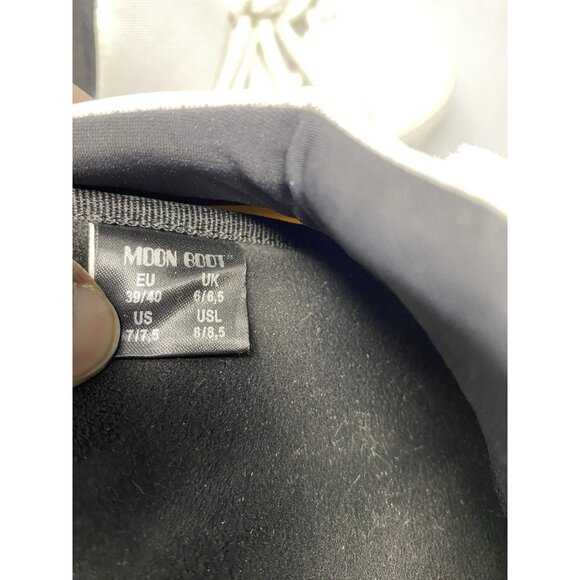 Moon Boot Short Slippers Icon Mule in White, Women Size 39 Us 8 - 8.5 - Picture 5 of 5